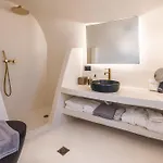 Luxus Vip * Oia